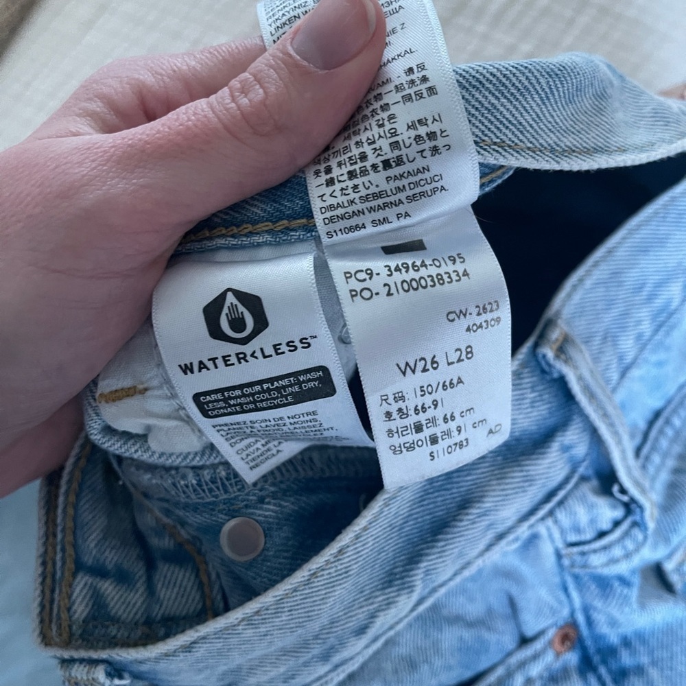 Levi’s wedgie straight Classic Light Blue Distressed Women Jeans size 26 - Picture 6 of 8